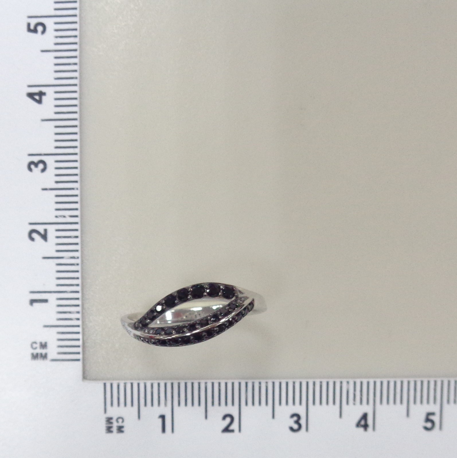 Серебряное кольцо со шпинелью